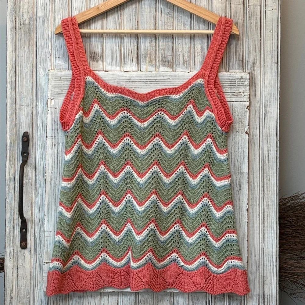 POL Chevron Knit Tank Top in Coral and Olive Size Small EUC - Picture 6 of 9